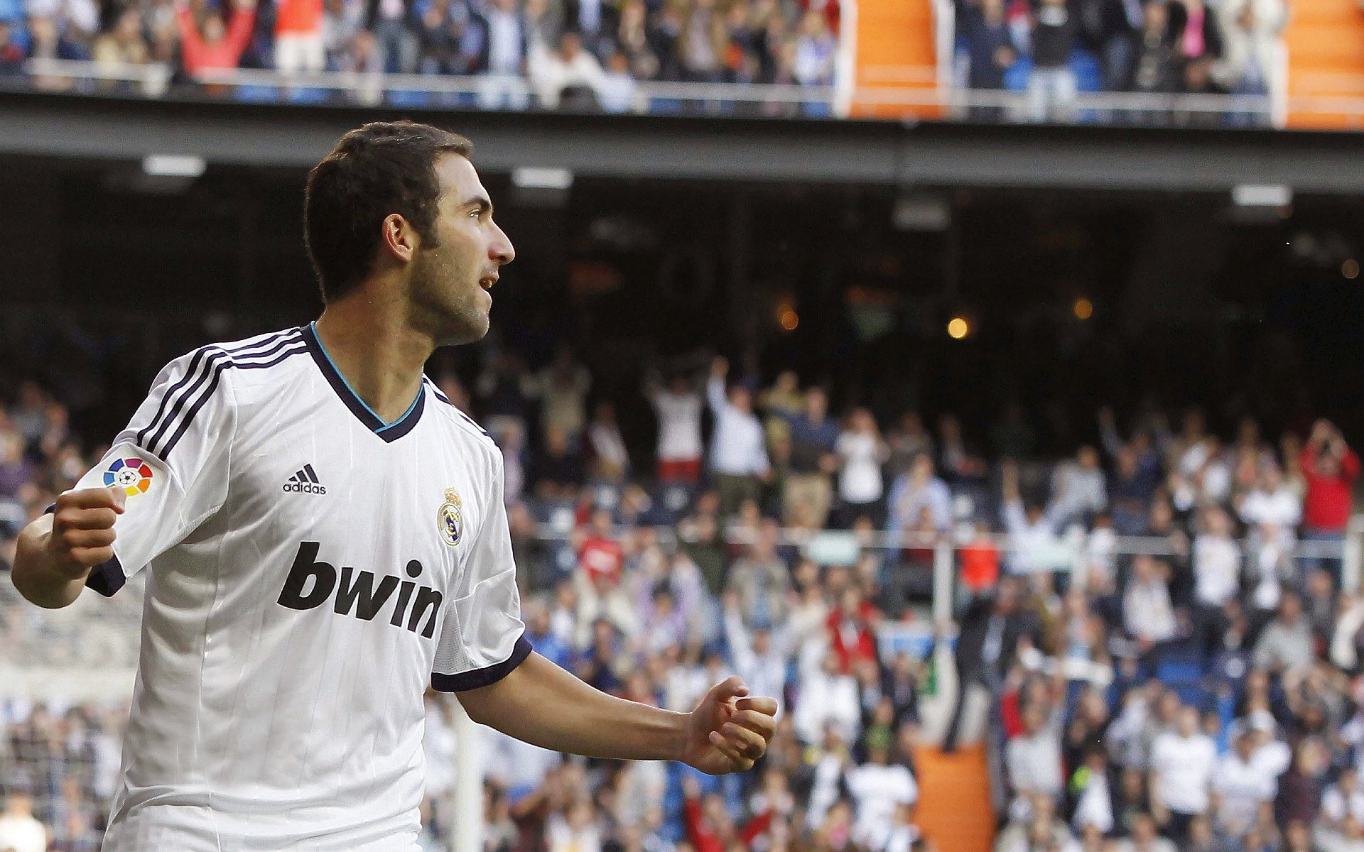 爱游戏官网-萨内爆发，厄瓜多尔一波带走克罗地亚，南美风暴如何撕裂欧洲铁壁