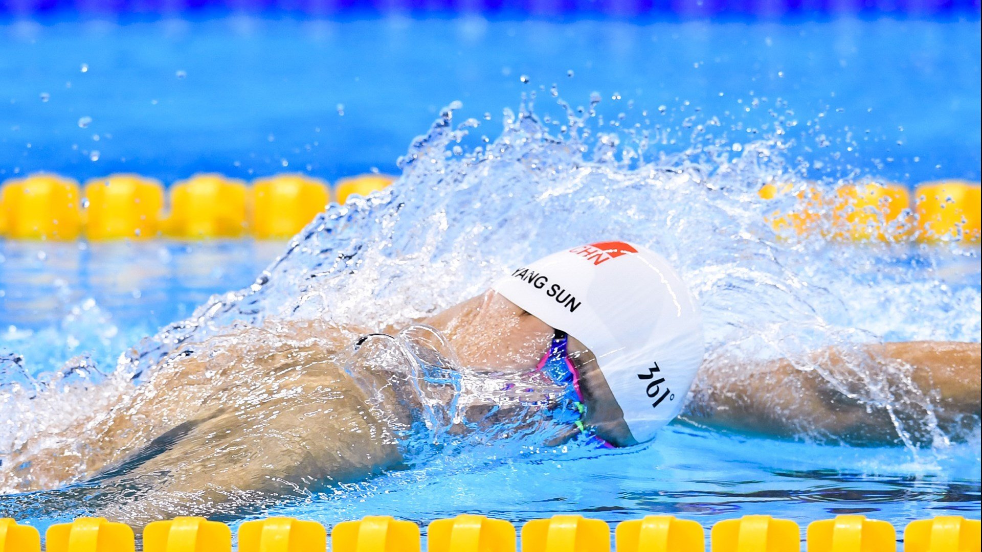 加纳一波带走突尼斯，本泽马带队取胜，非洲足球的去殖民化与欧洲中心的黄昏